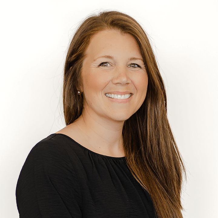 Lesley headshot